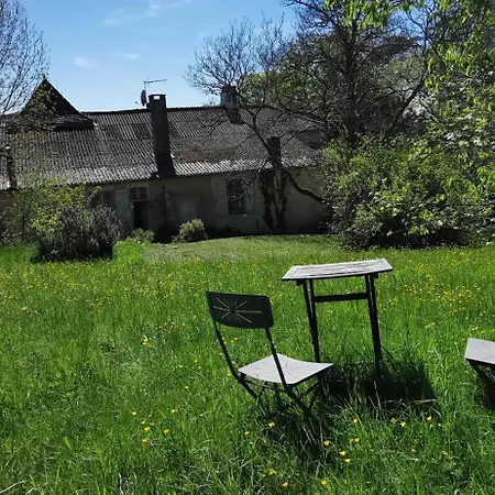 L&m, Domaine De L'ameillee * Puy-lʼÉvêque