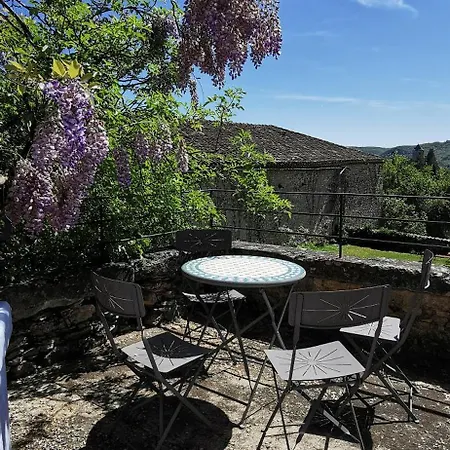L&m, Domaine De L'ameillee 招待所 *
